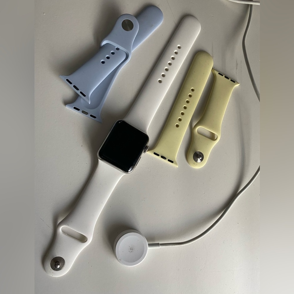 Apple Watch series 3 in excellent condition.  Comes with 3 bands and charger.